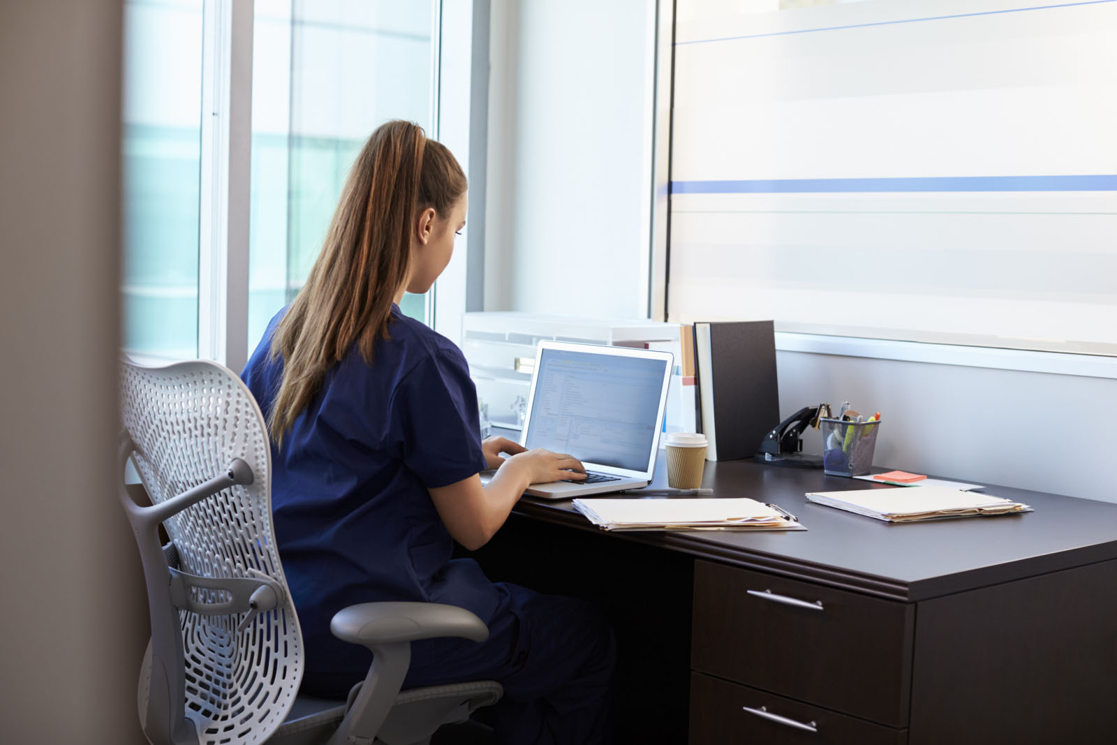 medical student on computer 