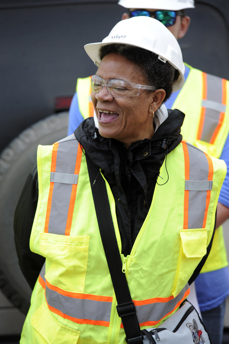 woman in construction gear